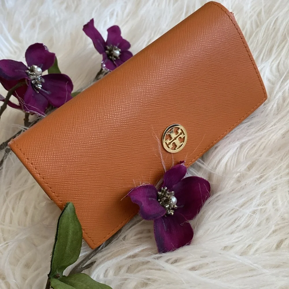 TORY BURCH sunglasses case